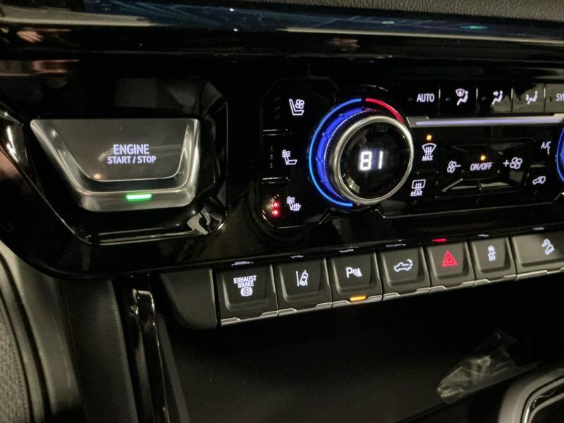 new 2025 GMC Sierra 3500 car, priced at $89,864