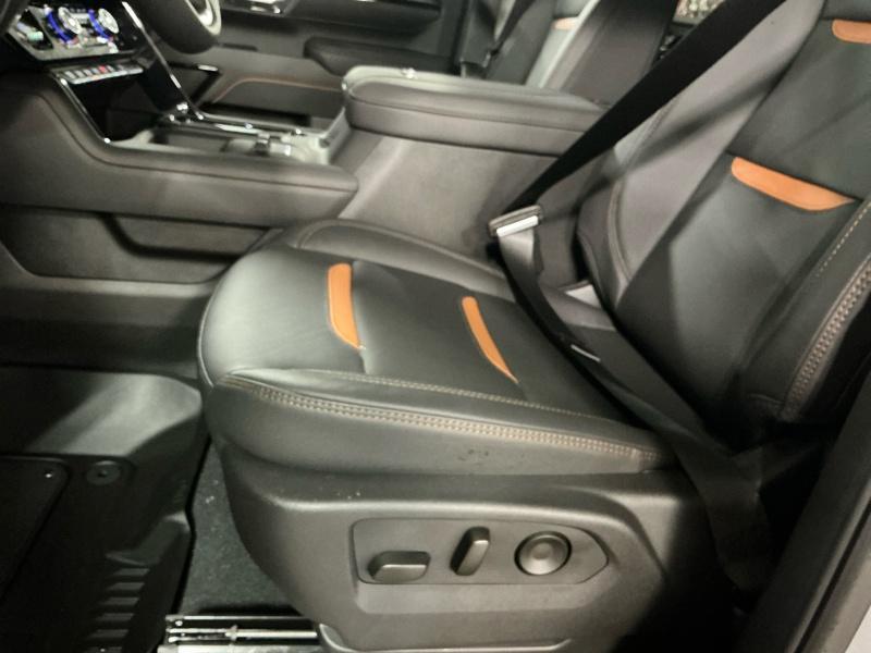 new 2025 GMC Sierra 3500 car, priced at $89,864