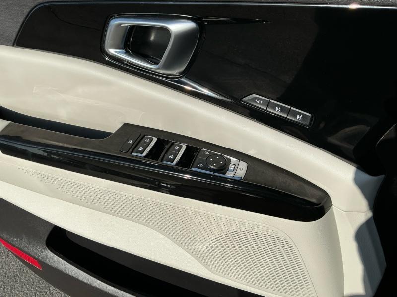 used 2024 Kia Carnival car, priced at $40,995