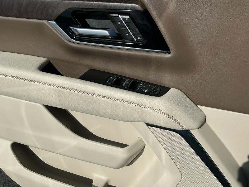 used 2025 GMC Yukon XL car, priced at $89,995