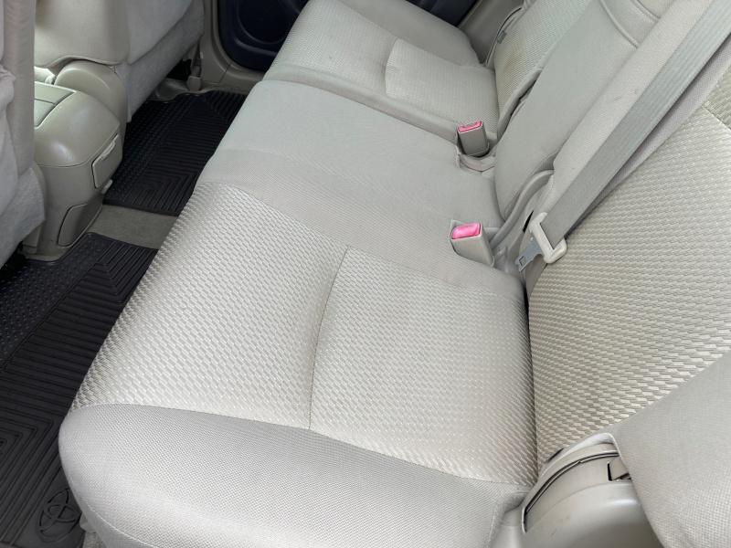 used 2004 Toyota Highlander car, priced at $6,995