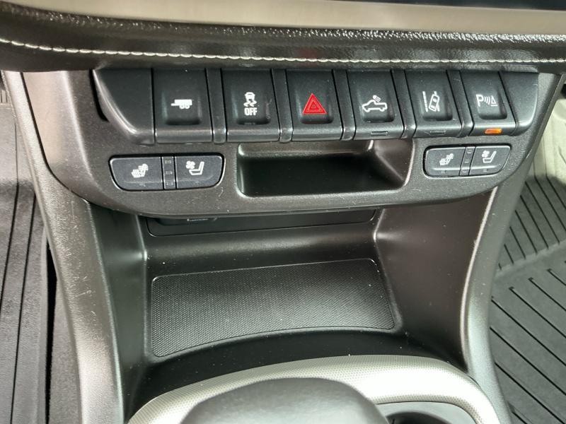 used 2022 GMC Canyon car, priced at $40,595