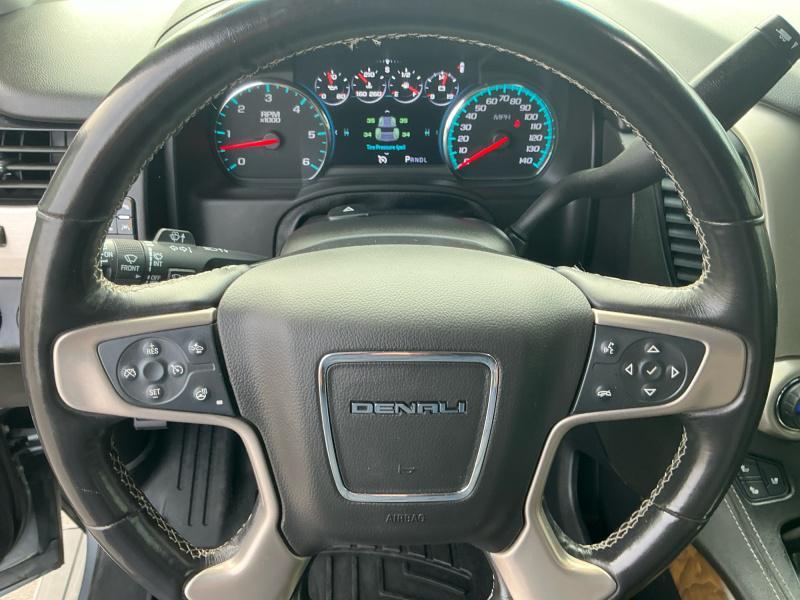 used 2020 GMC Yukon XL car, priced at $38,995