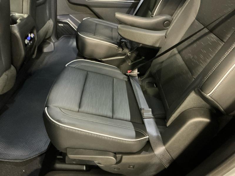 new 2025 Buick Enclave car, priced at $52,829