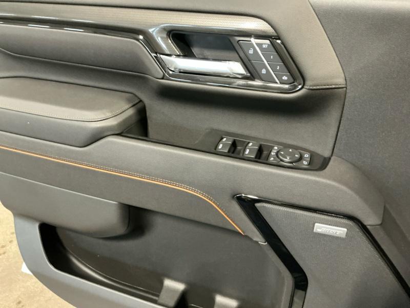 new 2025 GMC Sierra 2500 car, priced at $78,674