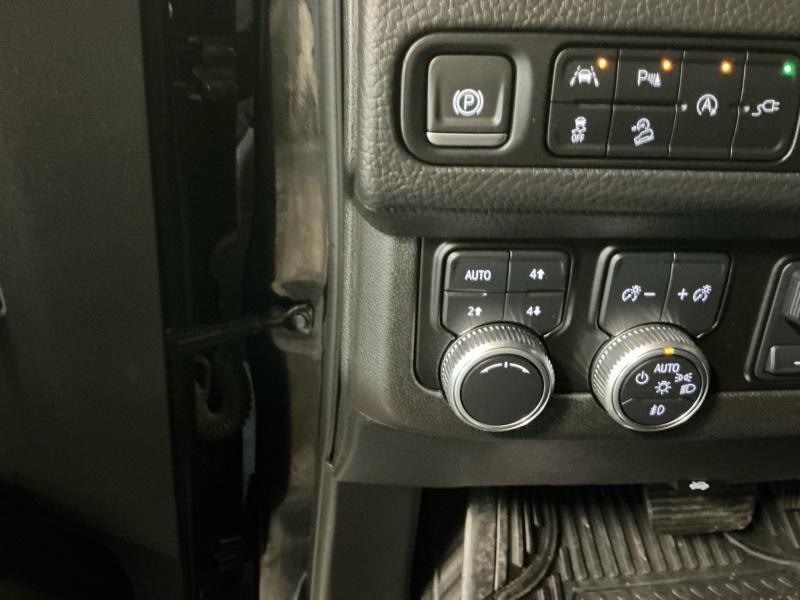 used 2021 GMC Yukon car, priced at $48,995