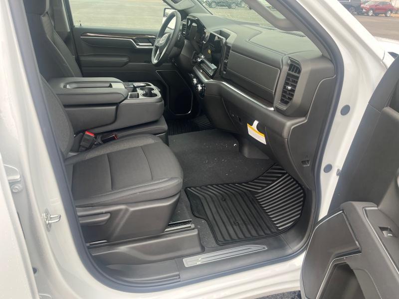 new 2025 GMC Sierra 1500 car, priced at $51,194