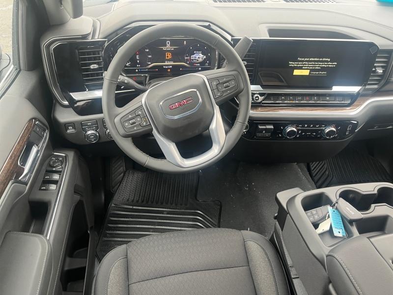 new 2025 GMC Sierra 1500 car, priced at $51,194