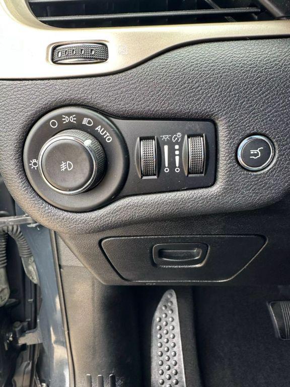 used 2016 Jeep Cherokee car, priced at $11,990