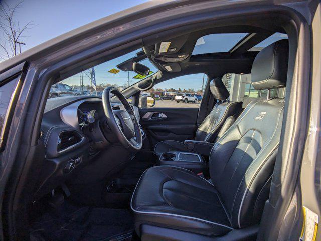 used 2020 Chrysler Pacifica Hybrid car, priced at $28,027