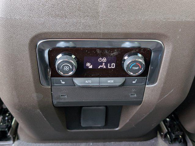 new 2025 Chevrolet Suburban car, priced at $71,293