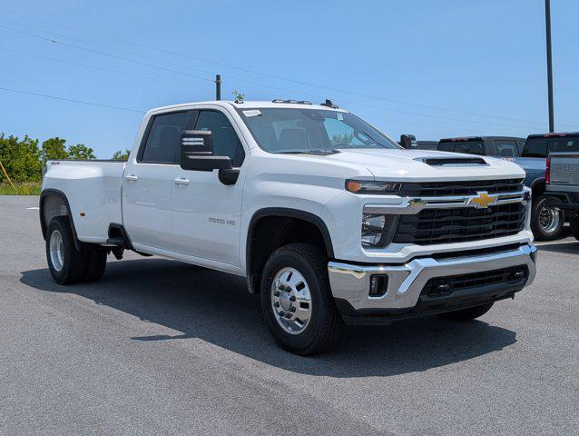 new 2025 Chevrolet Silverado 3500 car, priced at $60,437