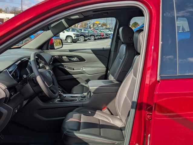 used 2022 Chevrolet Traverse car, priced at $31,960