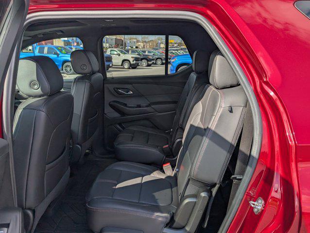 used 2022 Chevrolet Traverse car, priced at $31,960