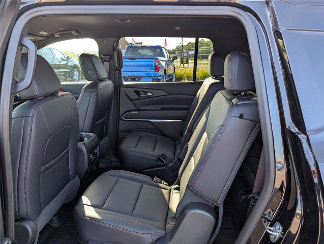 used 2025 Chevrolet Traverse car