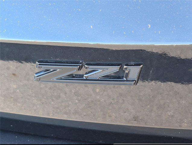 used 2025 Chevrolet Traverse car