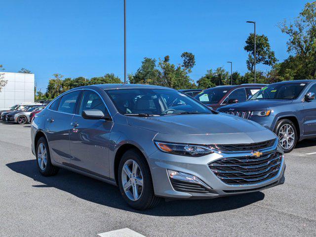 new 2025 Chevrolet Malibu car, priced at $25,200