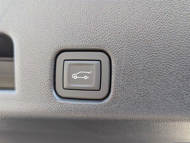new 2026 Chevrolet Traverse car, priced at $47,700