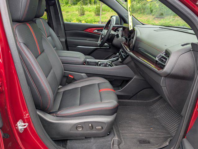 used 2024 Chevrolet Traverse car, priced at $52,500
