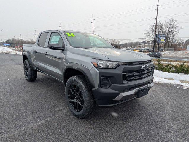 new 2025 Chevrolet Colorado car, priced at $39,450