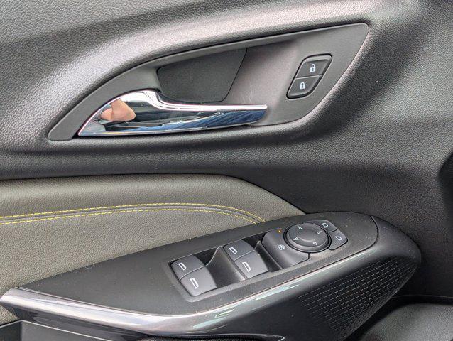 new 2025 Chevrolet Trax car, priced at $24,100