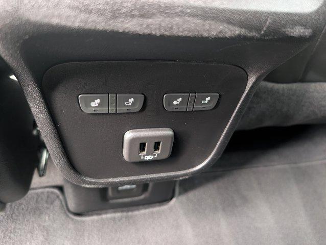 used 2019 Chevrolet Equinox car, priced at $17,600