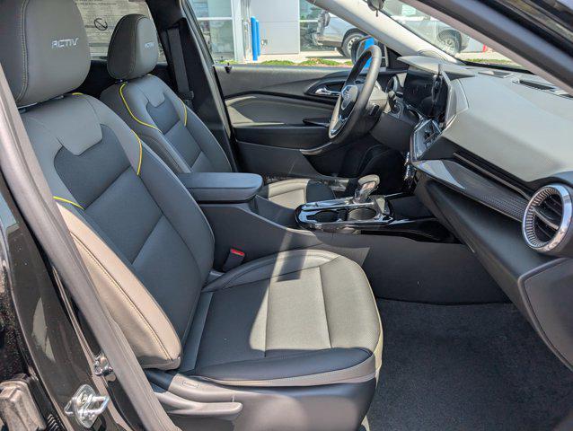 new 2025 Chevrolet Trax car, priced at $25,305