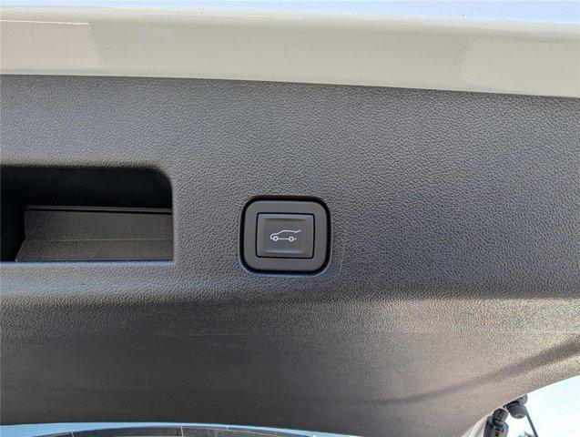 new 2026 Chevrolet Traverse car, priced at $46,879