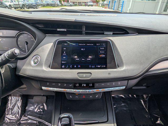 used 2020 Cadillac XT4 car, priced at $27,075