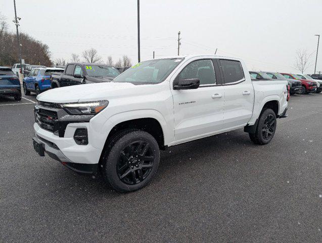 new 2025 Chevrolet Colorado car, priced at $44,250