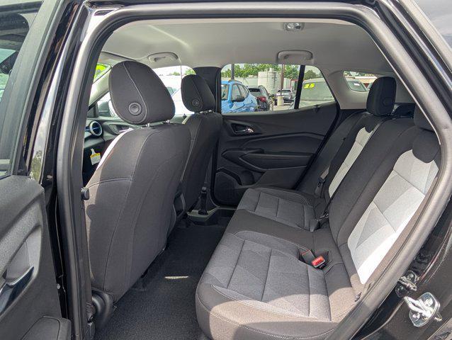 new 2025 Chevrolet Trax car, priced at $20,000