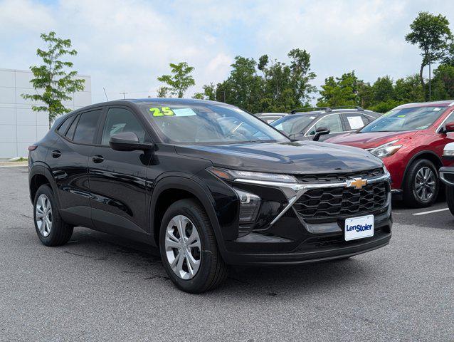new 2025 Chevrolet Trax car, priced at $20,000