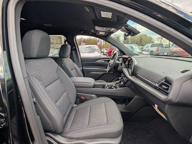 new 2025 Chevrolet Traverse car, priced at $43,227