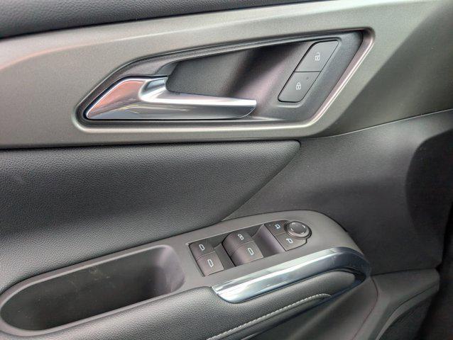new 2025 Chevrolet Traverse car, priced at $43,227