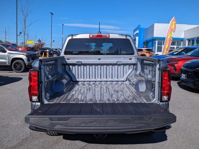 new 2024 Chevrolet Colorado car, priced at $30,800