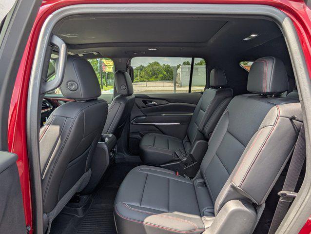 new 2025 Chevrolet Traverse car, priced at $49,438