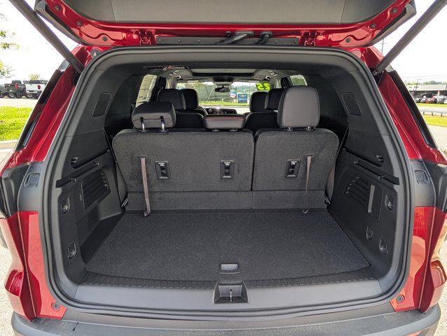 new 2025 Chevrolet Traverse car, priced at $49,438