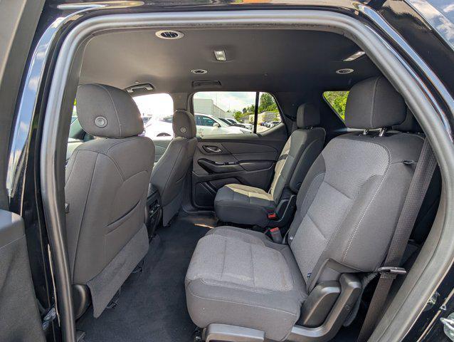 used 2023 Chevrolet Traverse car, priced at $27,339