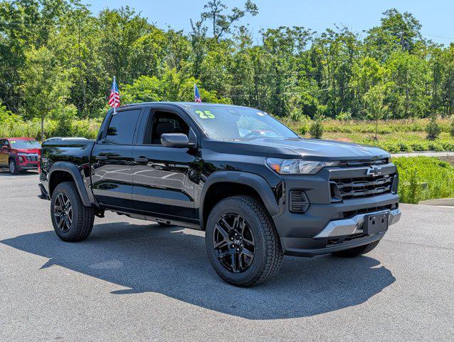 new 2025 Chevrolet Colorado car, priced at $45,195