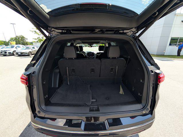 used 2022 Chevrolet Traverse car, priced at $35,452