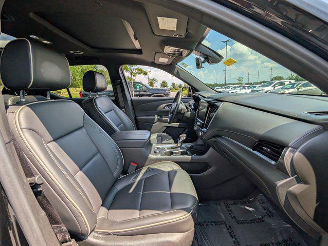 used 2022 Chevrolet Traverse car, priced at $35,452