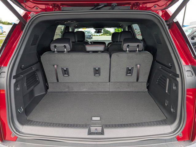 new 2025 Chevrolet Traverse car, priced at $50,715