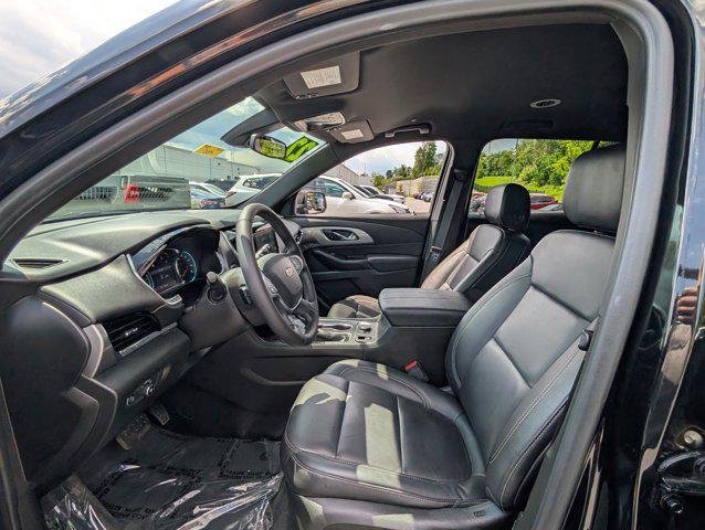used 2022 Chevrolet Traverse car, priced at $32,950