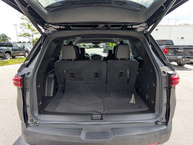 used 2022 Chevrolet Traverse car, priced at $32,950