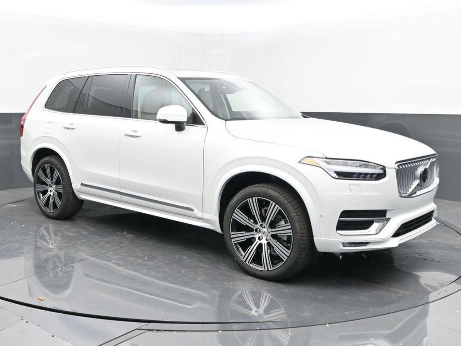 new 2025 Volvo XC90 car, priced at $73,095