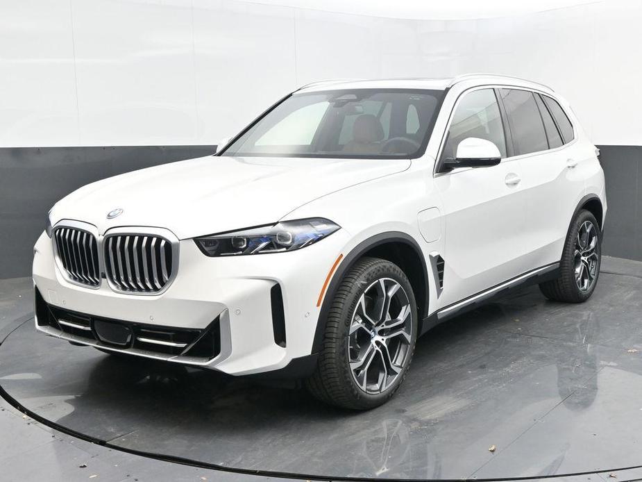 new 2025 BMW X5 PHEV car, priced at $78,540