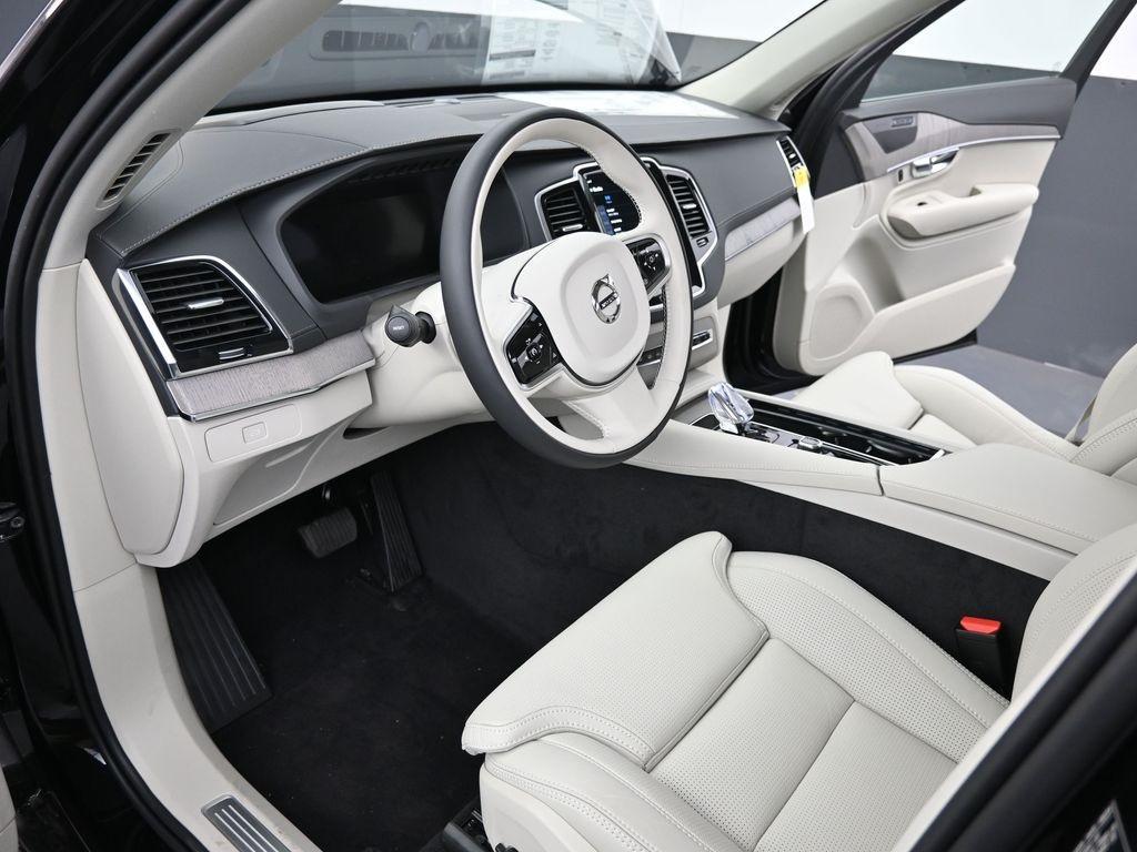 new 2025 Volvo XC90 car, priced at $70,231