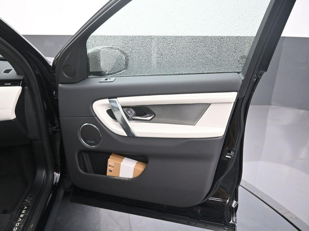 used 2025 Land Rover Discovery Sport car