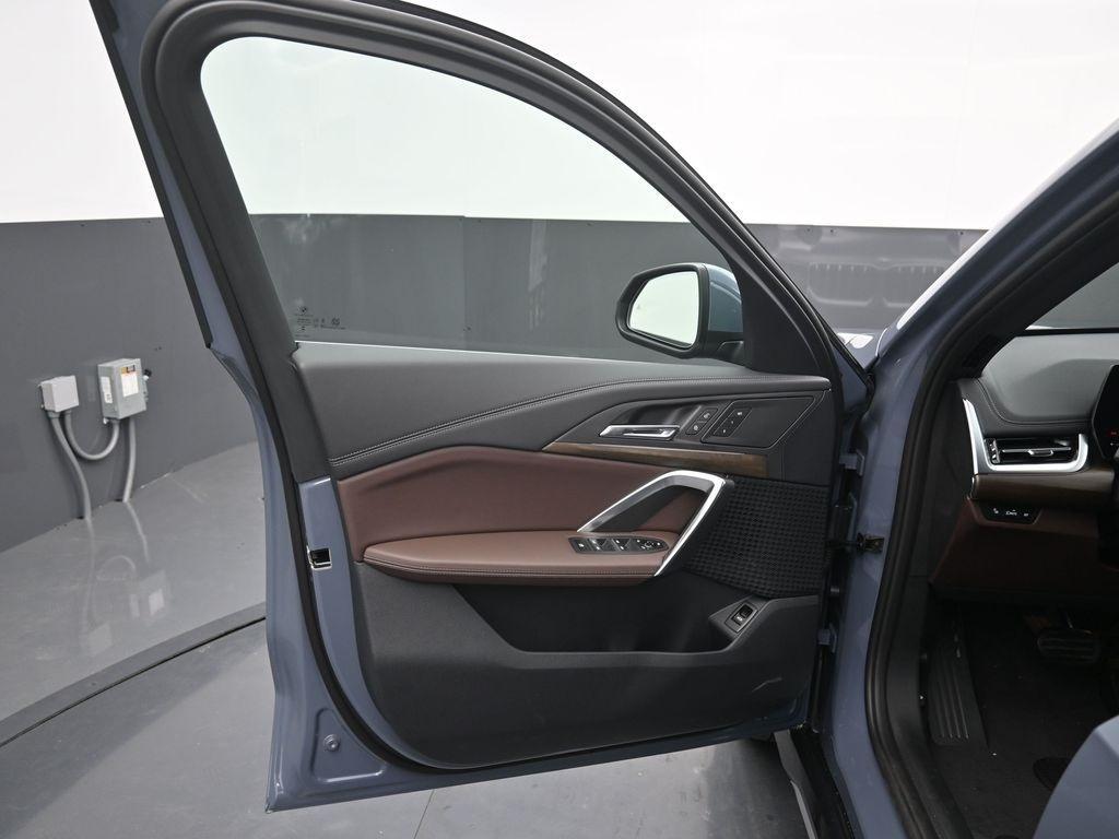 new 2025 BMW X1 car, priced at $47,315