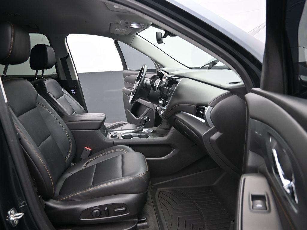 used 2020 Chevrolet Traverse car, priced at $27,499